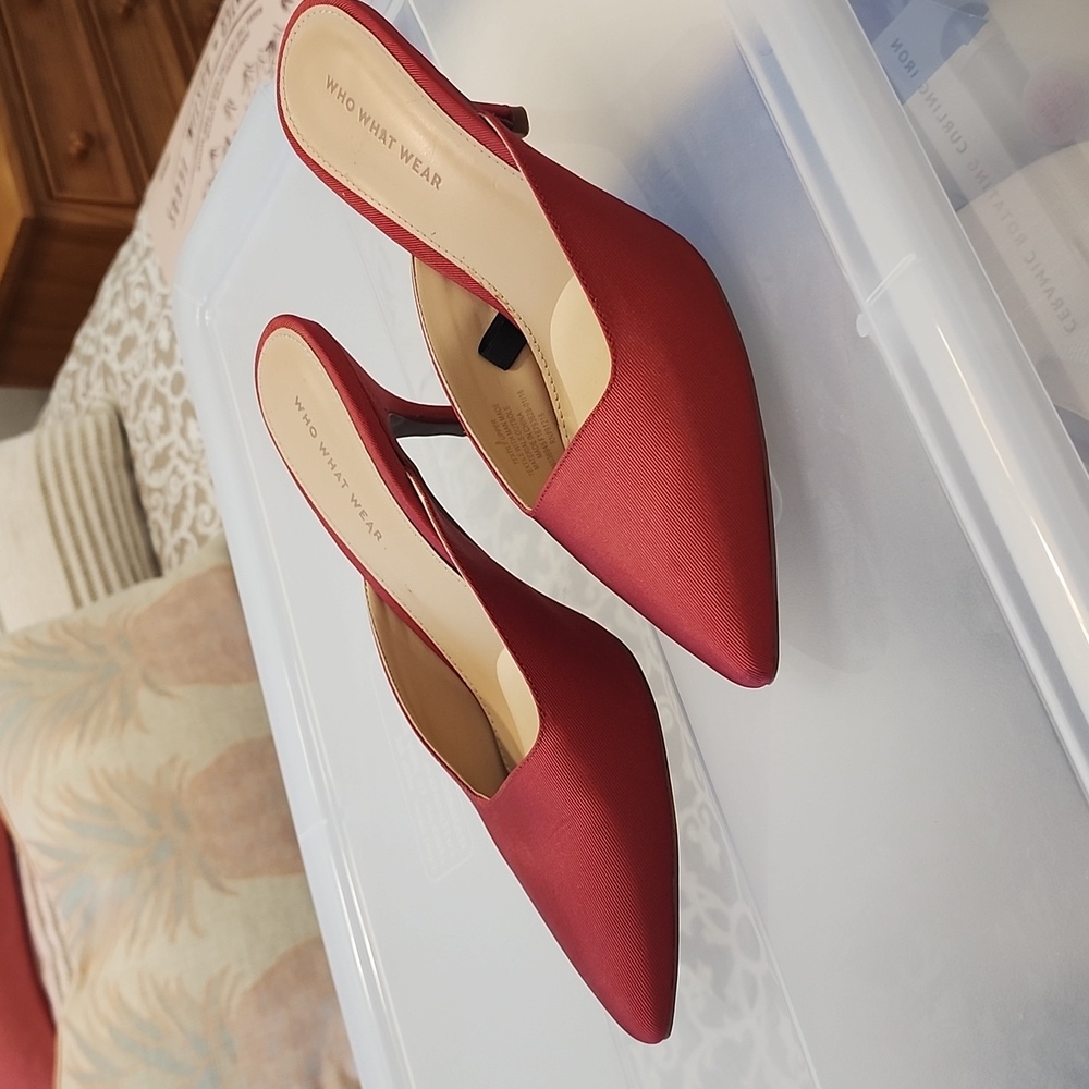 Who What Wear Women's Red Textured Satin Mules Size 9